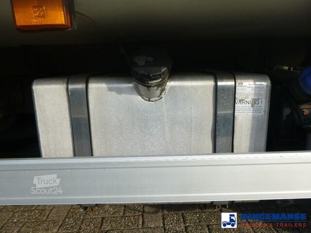  Renault Midlum 190 dxi 4x2 RHD frigo box 20 m3