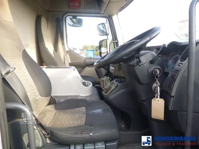  Renault Midlum 190 dxi 4x2 RHD frigo box 20 m3