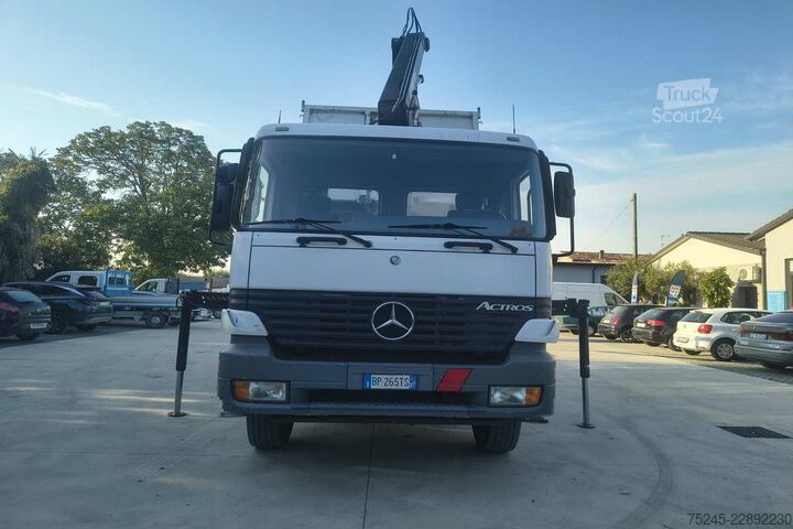 Sklápěcí vůz Mercedes-Benz Actros 1831 GRU E RIBALTABILE