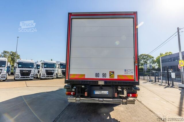 Kühl-/Tiefkühltransport DAF LF55 250 +CHEREAU+THERMO KING+DHOLLANDIA1.5 T.