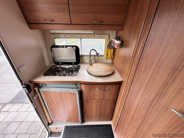 Halvintegreret autocamper Eura Mobil Profila A580LS