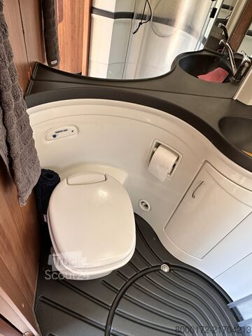 Halvintegreret autocamper Eura Mobil Profila A580LS