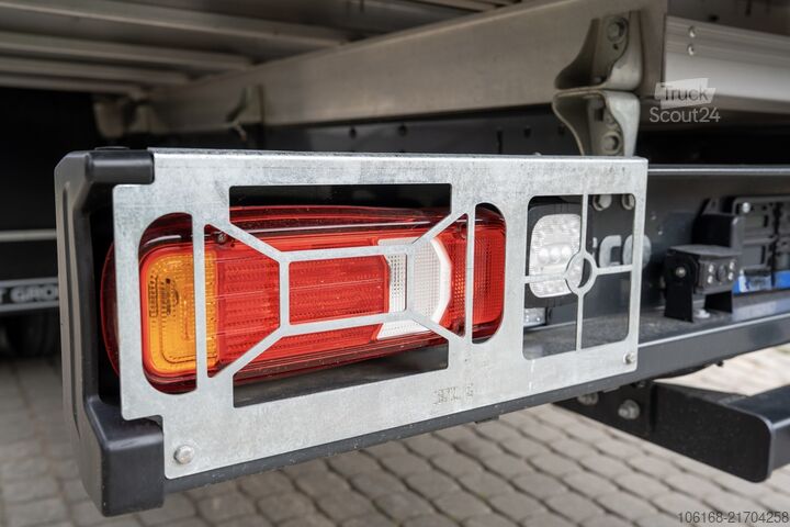 Tovornjak s montažno dvigalko Iveco Daily 70C18 Kran Hyva Pritsche 5 m