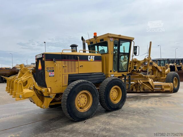 Road grader Caterpillar 140H