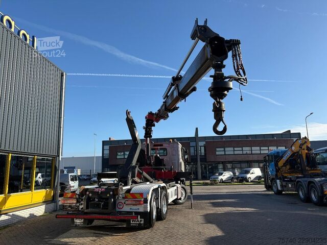 Containertransport (haakarmsysteem) Renault C440 + HMF 2320 K3-- 3X EXT. + 6X2/4 HYDRO DRIV...