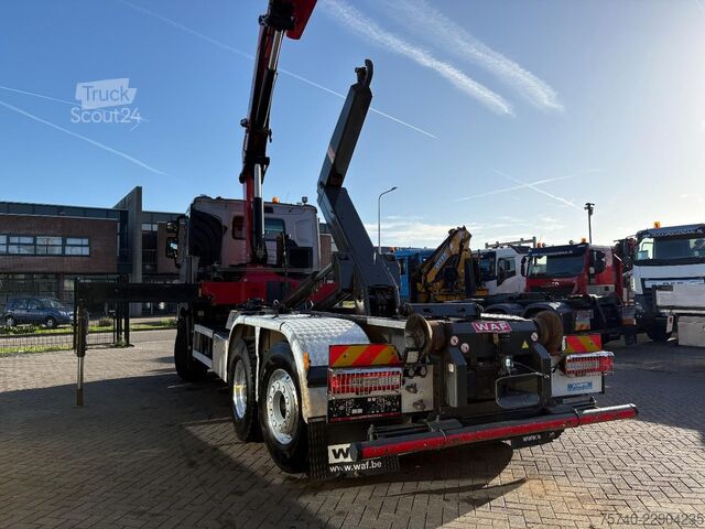 Containertransport (haakarmsysteem) Renault C440 + HMF 2320 K3-- 3X EXT. + 6X2/4 HYDRO DRIV...