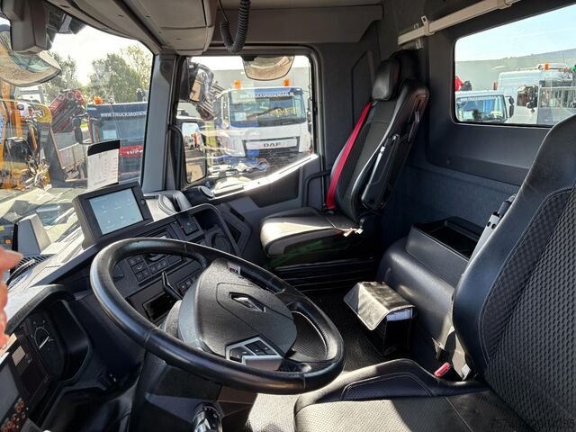Containertransport (haakarmsysteem) Renault C440 + HMF 2320 K3-- 3X EXT. + 6X2/4 HYDRO DRIV...