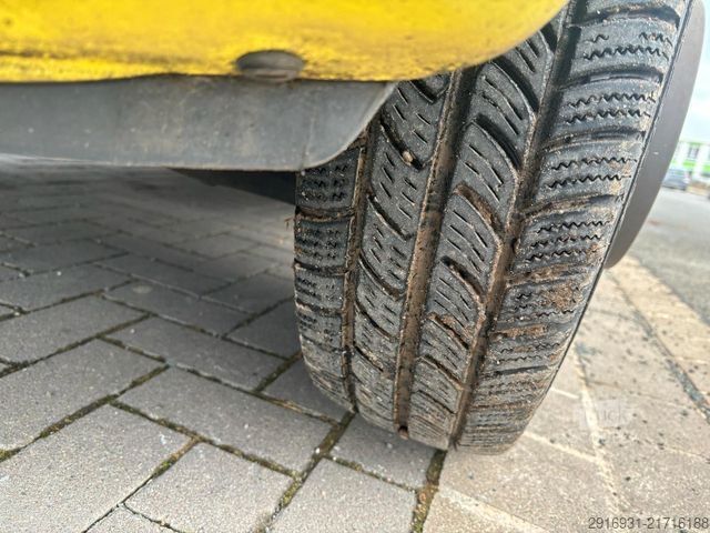 Camion de pompiers MERCEDES-BENZ Sprinter II 516 CDI / Klima / Automatik / RTW