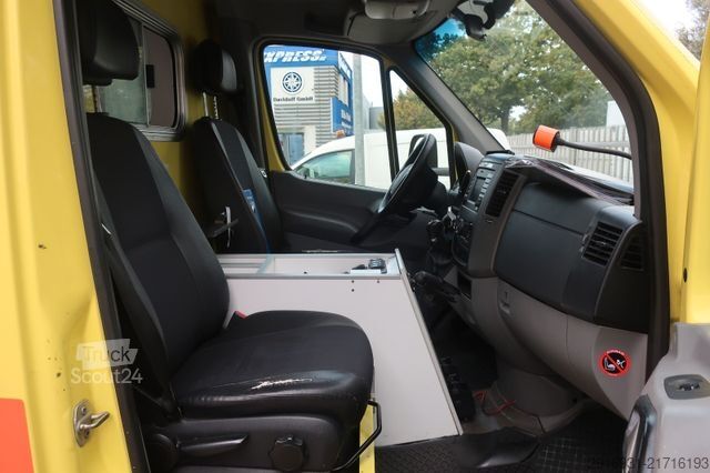 Feuerwehrfahrzeug MERCEDES-BENZ Sprinter RTW 519CDI 1.Hand/ Navi / Fzg Nr: A79