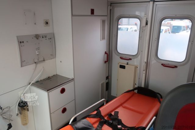 Feuerwehrfahrzeug MERCEDES-BENZ Sprinter RTW 519CDI 1.Hand/ Navi / Fzg Nr: A79