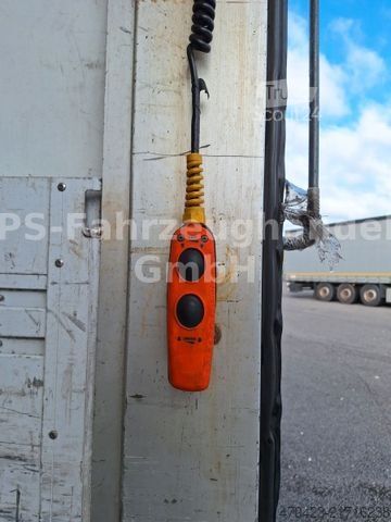 Flaklastbil med kapell IVECO ML140E28 P*AHK*LBW 1.500 kg*