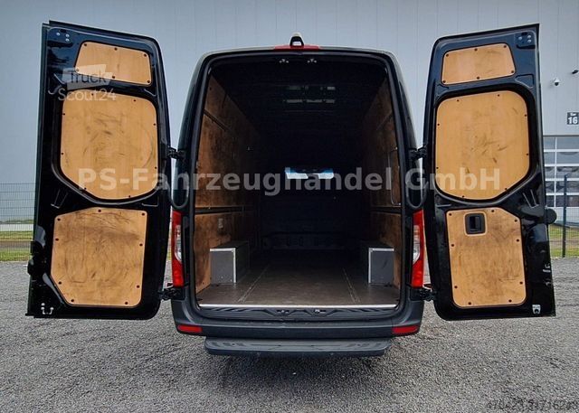 Furgon blaszak MERCEDES-BENZ Sprinter III Kasten RWD 317CDI