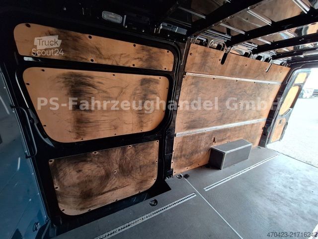 Furgon blaszak MERCEDES-BENZ Sprinter III Kasten RWD 317CDI
