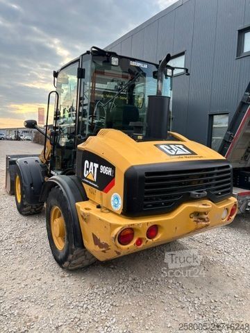 Kolový nakladač CATERPILLAR 906 H2