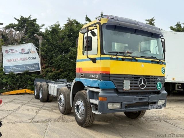 Chassi de caminhão MERCEDES-BENZ Actros 4140 V6 8X4 Chassis Spring/Spring Manual