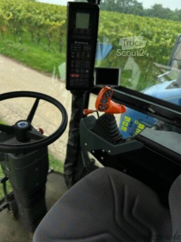  New Holland Braud VM460