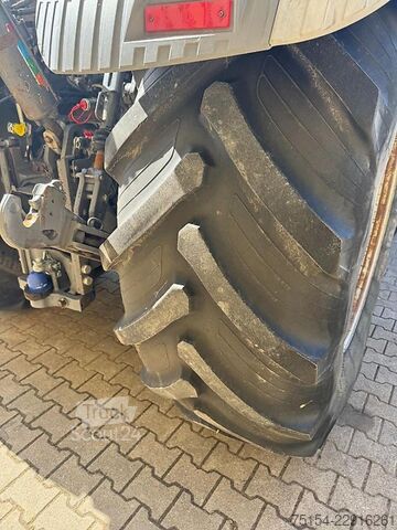  Fendt 828 Vario S4 Profi Plus mit FH+FZW
