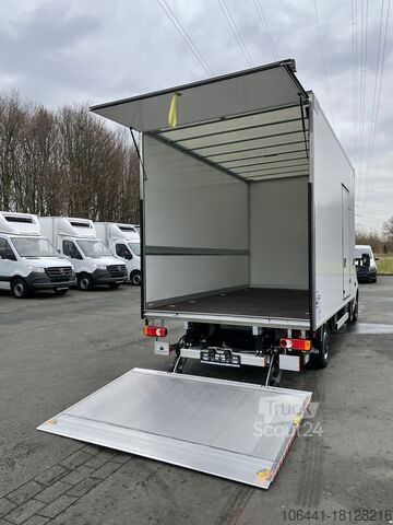 Transporteur avec valise Renault Master Koffer LBW 2400 Hoch