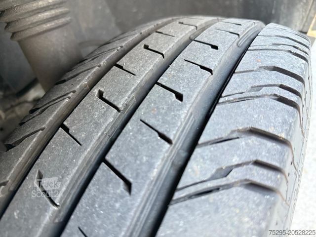 Fourgon tôlé MERCEDES-BENZ Sprinter 213 CDI Kasten Klima Bluetooth TÜV neu