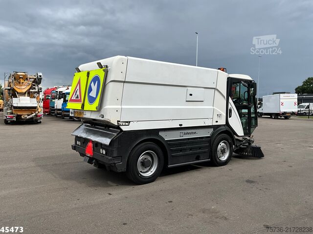 Kamionska čistilica Johnston CN 401 Euro 6