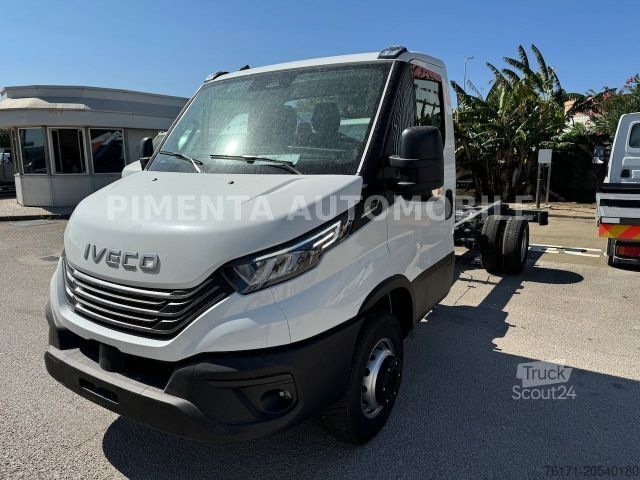Bestelwagenchassis IVECO Daily 50C18A8P 3,5to CHASSIS LUFTFE KLIMA LED
