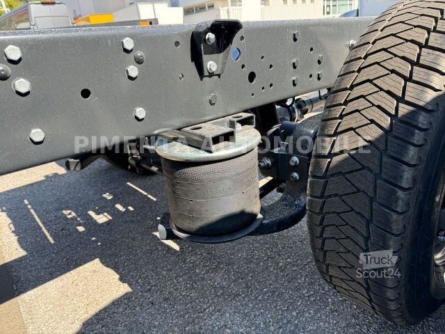 Bestelwagenchassis IVECO Daily 50C18A8P 3,5to CHASSIS LUFTFE KLIMA LED