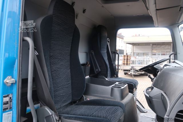 Samochód ciężarowy typu furgon MERCEDES-BENZ Atego 1223 / 1.Hand/Luftfahrwerk/Autom./FN: A40