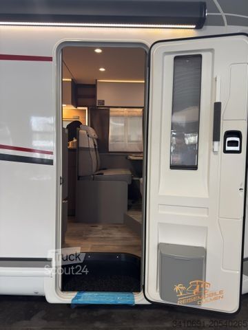 Semi-integrated camper LMC Tourer Lift H 730 G Tourer Paket RFK Zusatbett