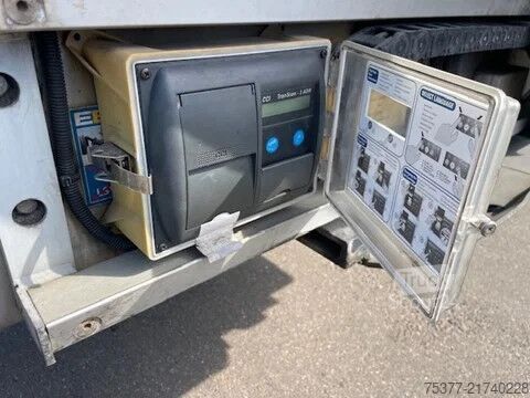 Transporte refrigerado/congelado Montracon Thermo king SLX  ,BPW drumbrakes,  247 width, 2...