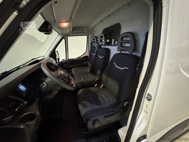 Skåpbil IVECO Daily 35S16 Kastenwagen *Klima*2 stück auf Lager