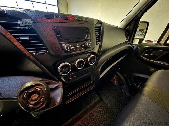 Skåpbil IVECO Daily 35S16 Kastenwagen *Klima*2 stück auf Lager