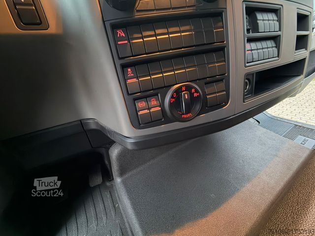 Skåpbil MAN TGL 8.190  Isolier Koffer mit Ladebordwand