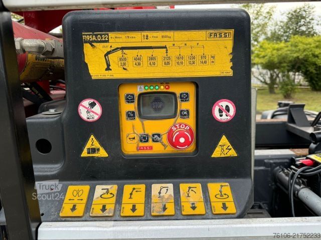 Teherautóra szerelt daru RENAULT Premium Lander 310.26 6x4 Kipper /Kran