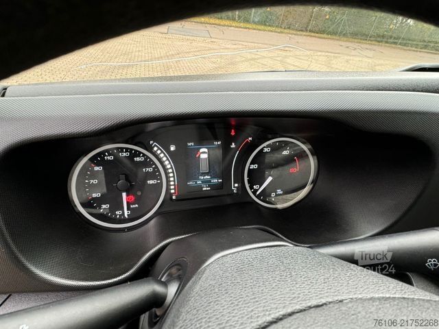 Nákladní pracovní plošina IVECO Daily 35S14 Hubarbeitsbühne Versalift 11,2 Meter