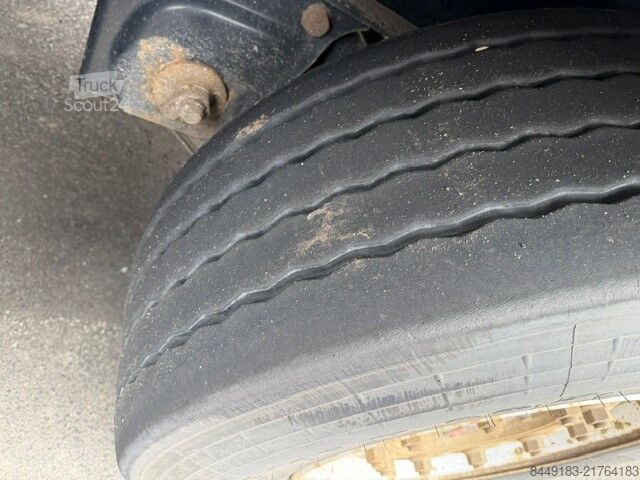 стандартний тягач Mercedes-Benz 1851 LS 4x2 F 13 Actros