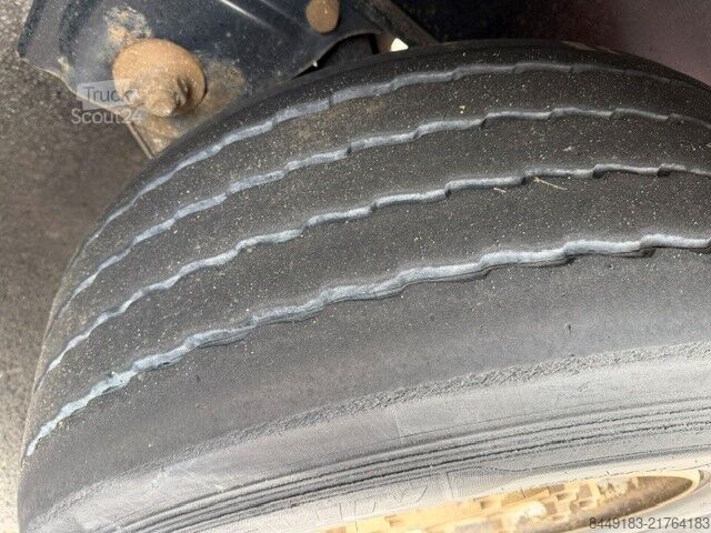 стандартний тягач Mercedes-Benz 1851 LS 4x2 F 13 Actros