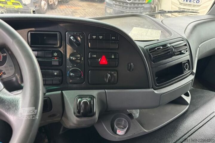Tippbil MERCEDES-BENZ Actros 2644 6x4 3S Kipper