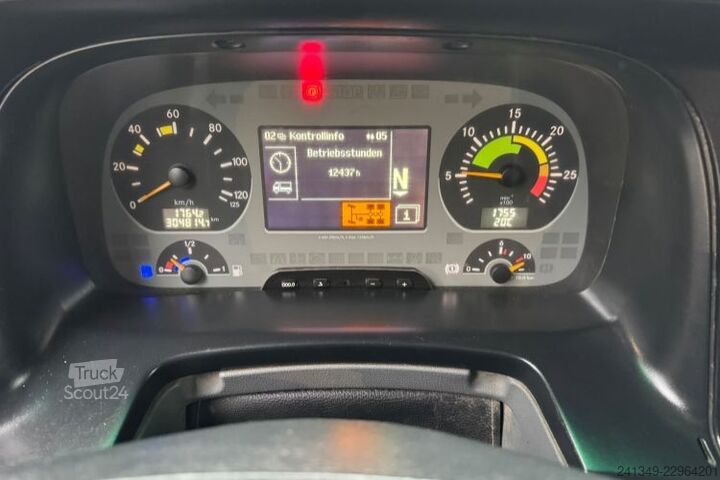 Tippbil MERCEDES-BENZ Actros 2644 6x4 3S Kipper