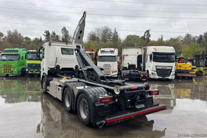 Kroklastbil SCANIA R560 6x4 Boogie Moser AHK