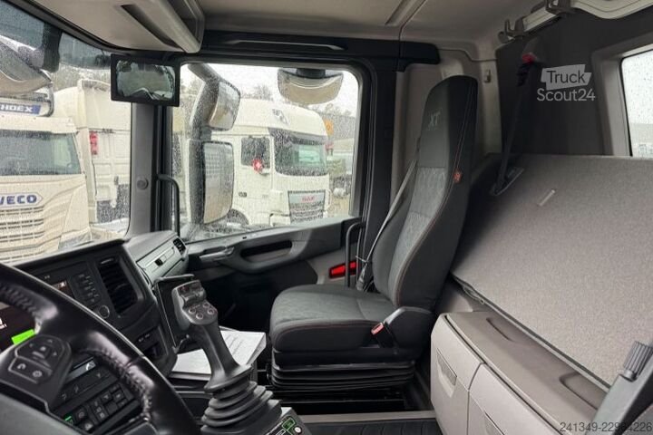 Kroklastbil SCANIA R560 6x4 Boogie Moser AHK