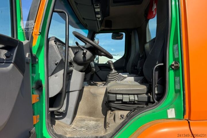 Lastbilchassi RENAULT Premium 370 4x2