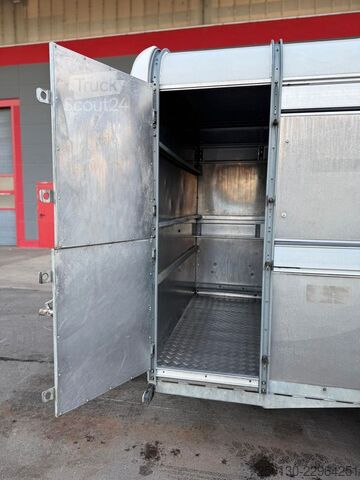 Hästtransportsläp IFOR WILLIAMS SB 2 TA35 PKW Tandem Viehanhänger