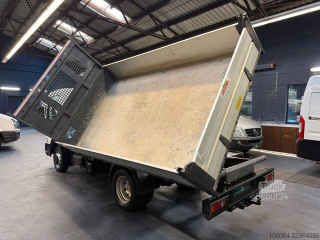 Kippi pakettiauto NISSAN NT 400 Cabstar 3 Seiten Kipper Klima AHK 3,5T