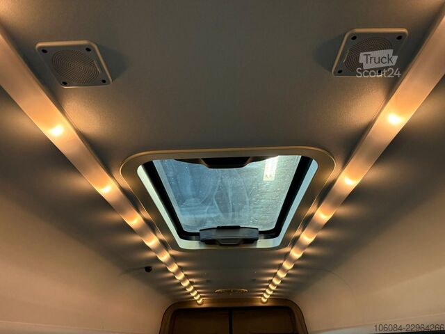 Minibussi MERCEDES-BENZ Sprinter 316 Transfer 34 EvoBus 16+1 Klima STHZ