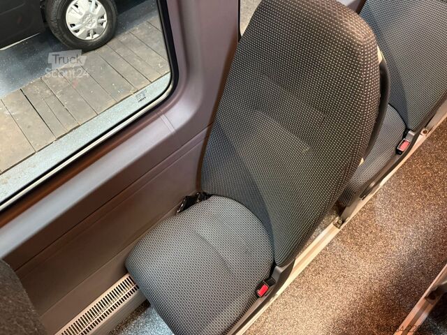 Minibussi MERCEDES-BENZ Sprinter 316 Transfer 34 EvoBus 16+1 Klima STHZ