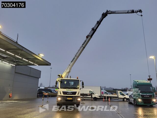 Rough terrain crane MAN TGM 18.250 44mtrs Böcker AK44/4000 Telescopic c...