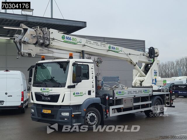 Ruw-terreinkraan MAN TGM 18.250 44mtrs Böcker AK44/4000 Telescopic c...