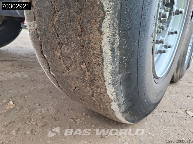 Kipper Schmitz SCB*S3D 3 axles 25m3 Lifting Axle