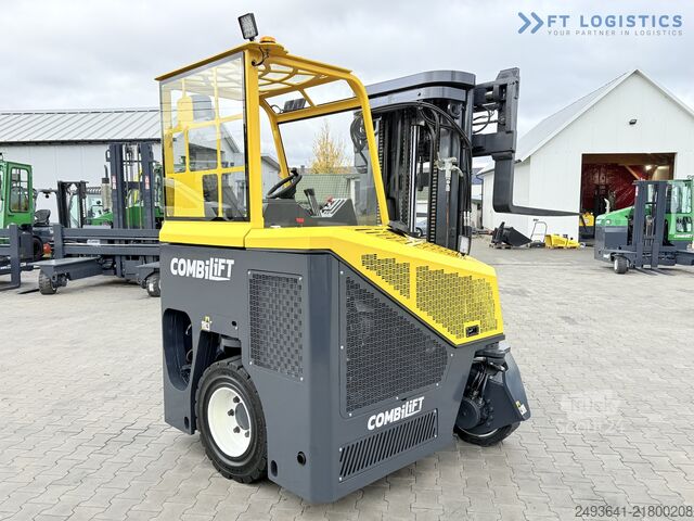 чотири-напрямний навантажувач Combilift CB4000 TRIPLEX 5200 FREE-LIFT POSITIONER