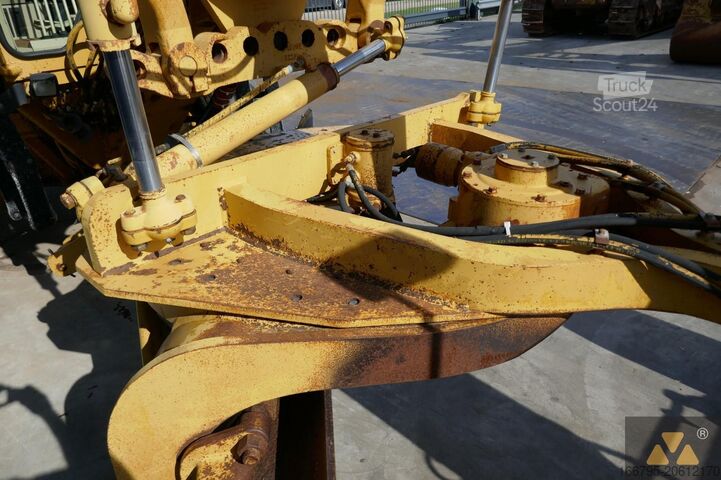 Livellatrice Caterpillar 143H